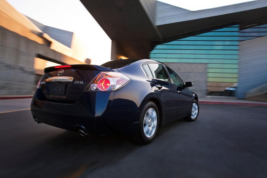  Nissan Altima 2010 года  (фото 45 из 53)
